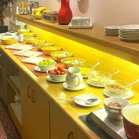 Πανσιόν Erkerzimmer Ii 3*